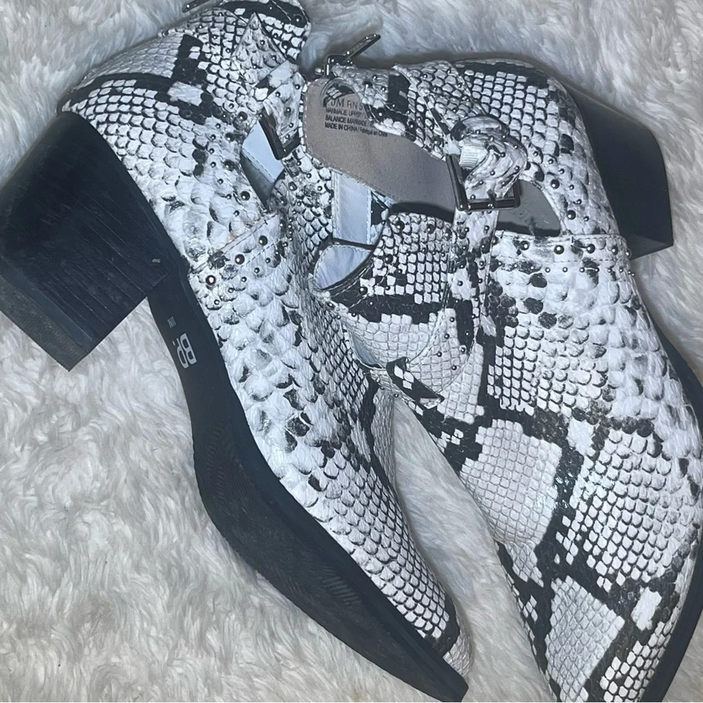 BP Women's Black and White Snake Print ankle boots size 10 - Picture 7 of 10
